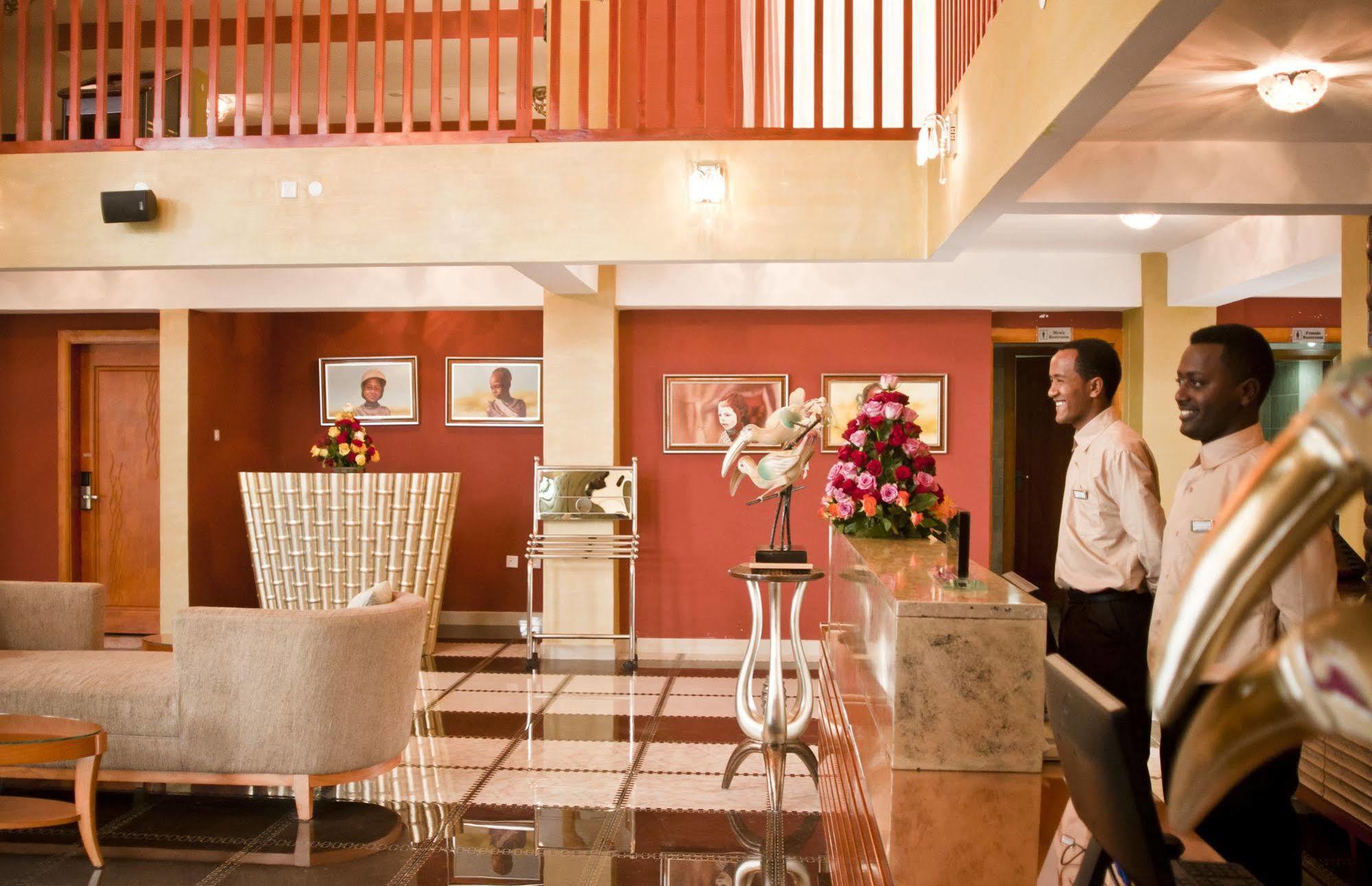 South Star International Hotel أواسا المظهر الخارجي الصورة